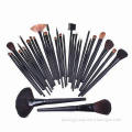 Hot selling makeup brushes, made of goat hair, available in various sizes and colours